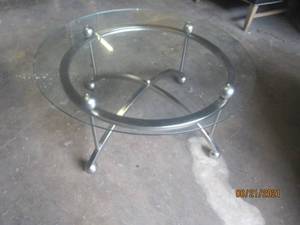 lot 1 image: CHROME GLASS TOP COFFEE TABLE     37 12 DIAM X 19 H