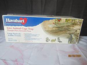 lot 51 image: HAVAHART LIVE ANIMAL CAGE TRAP 1030