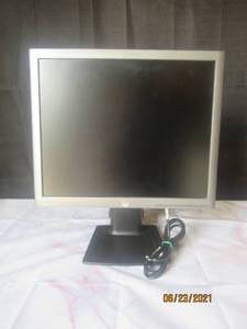 lot 53 image: HP ELITE DISPLAY E190I  18.9 INCH LED BACKLIT IPS MONITOR PRODUCT No E4U30A
