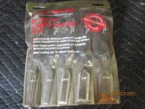 lot 96 image: CRAFTSMAN 5 PIECE WOOD CHISEL SET 936859