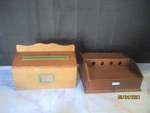 lot 113 image: WOOD WALL MOUNT POST OFFICE MAILBOX  &   ONE DRAWER ORGANIZE IT ALL CHARGING DOCK& ORGANIZER