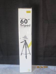 lot 128 image: PRO SERIES 60 TRIPOD