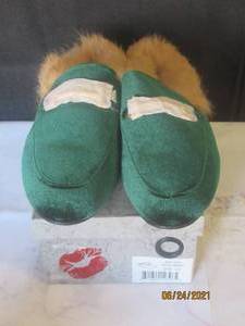 lot 133 image: HOT KISS ROZIE GREEN SIZE 10 NEW IN BOX