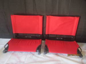 lot 136 image: DUO RED STADIUM  GHS SEATS
