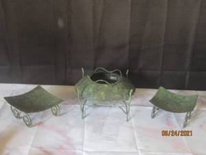 lot 159 image: 3PC METAL TABLE DCOR