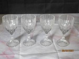 lot 163 image: SET OF 4 WINE GLASSES PARK LANE BY MIKASA