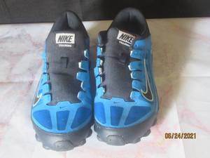 lot 168 image: NIKE MEN RUNNING SHOES SIZE 8.5