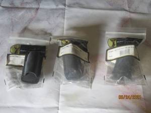 lot 175 image: TOTAL OF 3 SAFARILAND SHORT MINI MAG HOLDERS  304-2