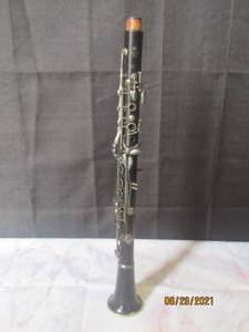 lot 219 image: KING MARGAUSC PARIS FRANCE CLARINET