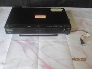 lot 222 image: PANASONIC SA-BT100 BLU-RAY DISC HOME THEATER SOUND SYSTEM