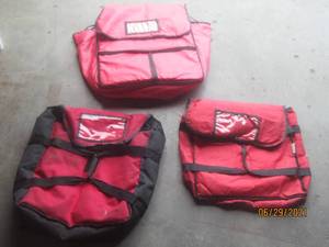 lot 235 image: 3 INSULATED FOOD DELIVERY BAGS