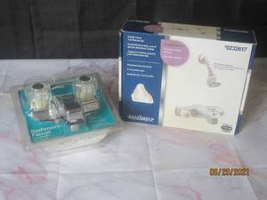 lot 239 image: AQUASOURCE 0232617 MOBILE HOME TUBSHOWER SET AND BATHROOM FAUCET PSF0200