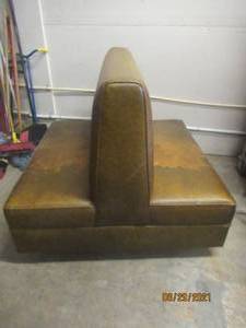 lot 252 image: DOUBLE SIDED BOOTH SEAT
