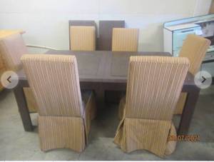 lot 271 image: DINING TABLE WOODLEATHER WITH 6 CHAIRS AND 2 LEAFS