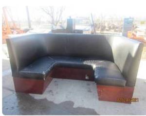 lot 275 image: LARGE U SHAPED BOOTH SEAT