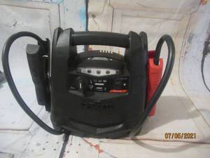 lot 286 image: SCHUMACHER INSTANT POWER BATTERY JUMP SJ5