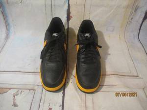 lot 292 image: NIKE AIR FORCE ONES SIZE 13 LIKE NEW CONDITION