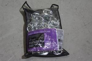 lot 7 image: EVERBILT LOGGING CHAIN WITH HOOKS 5400LB LOAD LIMIT