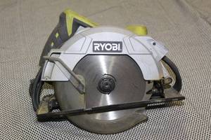 lot 22 image: RYOBI CSB135L