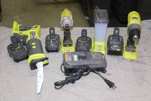 lot 26 image: 4 PC RYOBI PCL515, P234G, AND P209 WITH BATTERIES AND CHARGER LED LAMP NOT INCLUDED