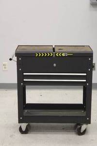 lot 49 image: HUSKY ROLLING TOOL CART&nbsp