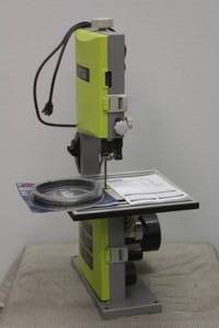 lot 62 image: RYOBI 9 BAND SAW BS9046 AND BOSCH 3PC BAND SAW BLADES
