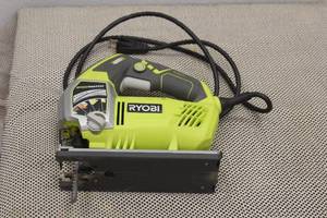 lot 64 image: RYOBI JS651L1 HAND SAW&nbsp