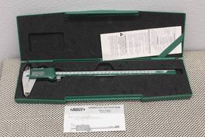 lot 76 image: INSIZE DIGITAL CALIPER SERIES 1102 WITH CASE