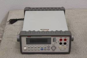 lot 81 image: KEITHLEY 2100 5.5 DIGITAL MULTIMETER