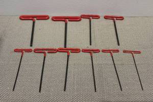 lot 187 image: TOTAL OF 10 EKLIND CUSHION GRIP HEX T -KEY ALLEN WRENCHES&nbsp