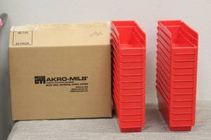 lot 197 image: AKRO -MILS 24PK BINS 30-120