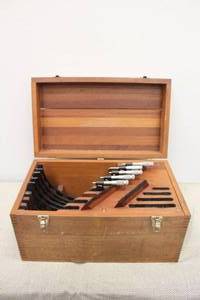 lot 210 image: TOTAL OF 5 BROWN &amp SHARPE MICROMETERS , 7-8,8-9,9-10,10-11,11-12&nbsp &nbspWITH BROWN &amp SHARPE STORAGE CASE  SEE PICS&nbsp