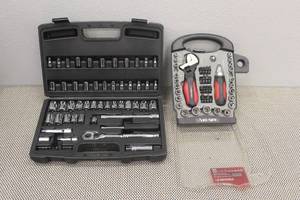 lot 244 image: HUSKY TOOL LOT , STUBBY SET 532135 SOCKET WRENCH SET&nbsp