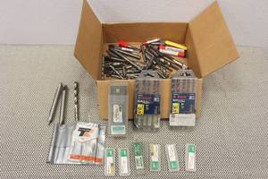 lot 254 image: GENEROUS AMOUNT OF ASSORTED SIZEBRAND DRILL BITS &amp SPECIALTY TAPS  SEE PICS&nbsp