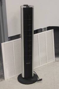 lot 261 image: BIONAIRE BTF4002 FAN WITH REMOTE&nbsp