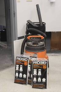 lot 262 image: RIDGID 16 GAL SHOP-VAC WITH 3PK RIDGID 12-16 GAL VF3502 DUST BAGS&nbsp