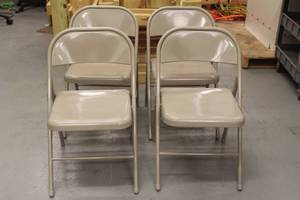 lot 289 image: TOTAL OF 4 HON HFC-01 STEEL FOLDING TAN CHAIRS