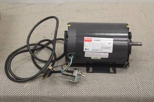 lot 297 image: DAYTON SPLIT PHASE MOTOR 6K844BA
