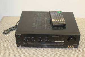 lot 372 image: SONY INTEGRATED STEREO AMPLIFIER TA-AV480 WITH REMOTE&nbsp