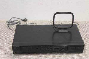 lot 375 image: SONY FM STEREO FM-AM TUNER ,ST-JX380