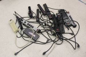 lot 391 image: LOT OF 12 SURGE PROTECTORS