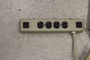 lot 392 image: LOT OF 12 SURGE PROTECTORS