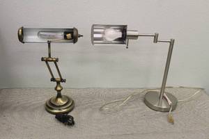 lot 399 image: 2 DESK LAMPS
