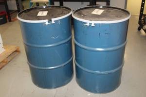 lot 443 image: 2&nbsp 50 GALLON STEEL DRUMS WITH LOCKING LIDS