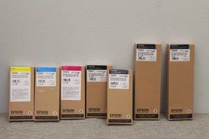 lot 487 image: LOT OF EPSON PRINTER INK SEE PICS