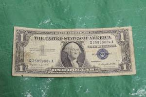 lot 21 image: ONE DOLLAR ($1) SERIES 1957 A SILVER CERTIFICATE BLUE SEAL U.S. BANKNOTE&nbsp