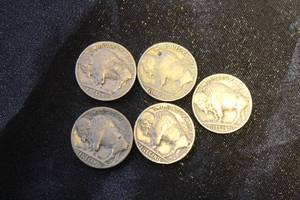 lot 126 image: LOT OF 5 1935 INDIAN HEAD BUFFALO&nbsp NICKELS