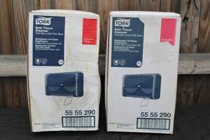 lot 151 image: TOTAL OF 2 TORK BATH TISSUE DISPENSERS (55 55 290)