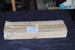 lot 173 image: 20 GRANITE VANITY TOP SIDE SPLASH