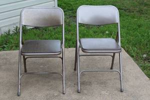 lot 192 image: 2 SAMSONITE MONARCH FOLDING CHAIRS